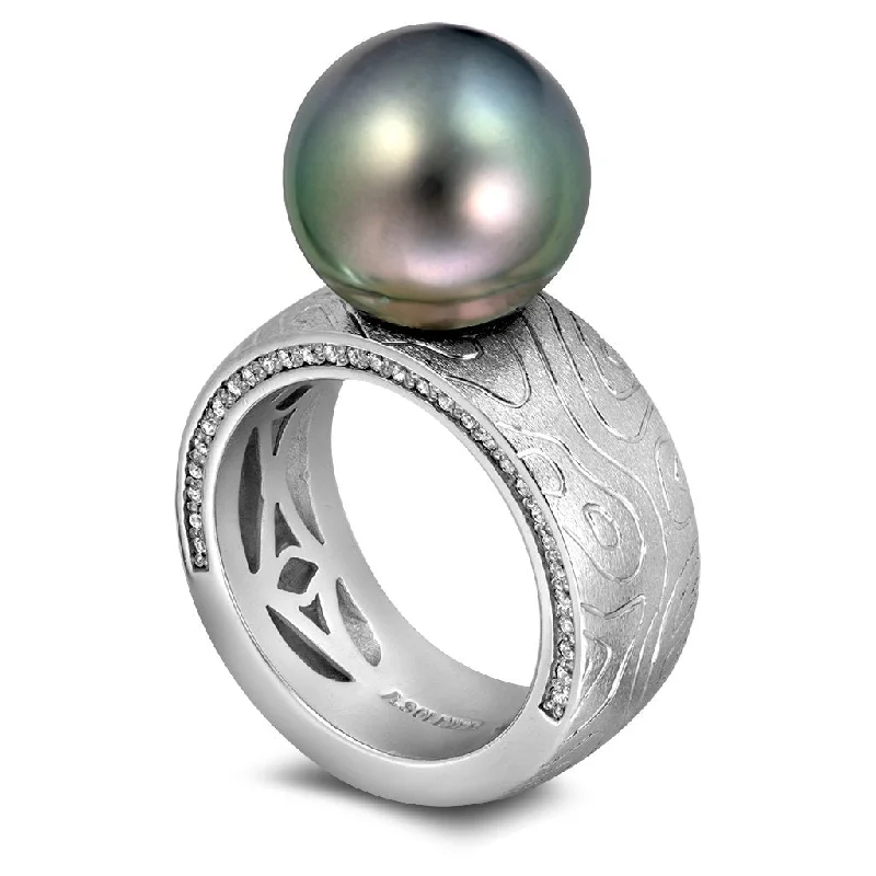 Ladies deco elegance rings -Gold Ring with Tahitian Grey Pearl and Diamonds