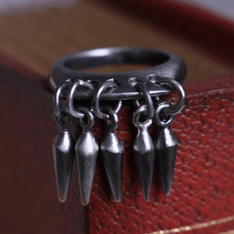 Ladies radiant Swarovski rings -Unisex Dangling Spikes Steampunk Ring