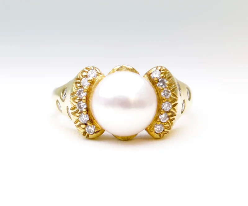 Ladies warm topaz rings -Bowtie-shaped Pearl and Diamond Ring