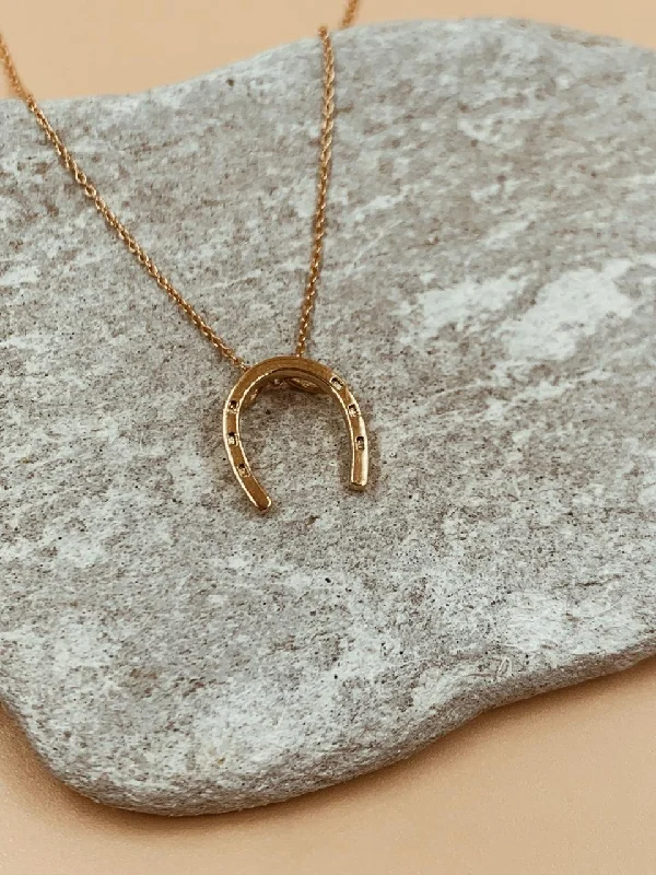 Ladies Necklaces for Evening Spark-Horseshoe Necklace | 18kt Solid Gold